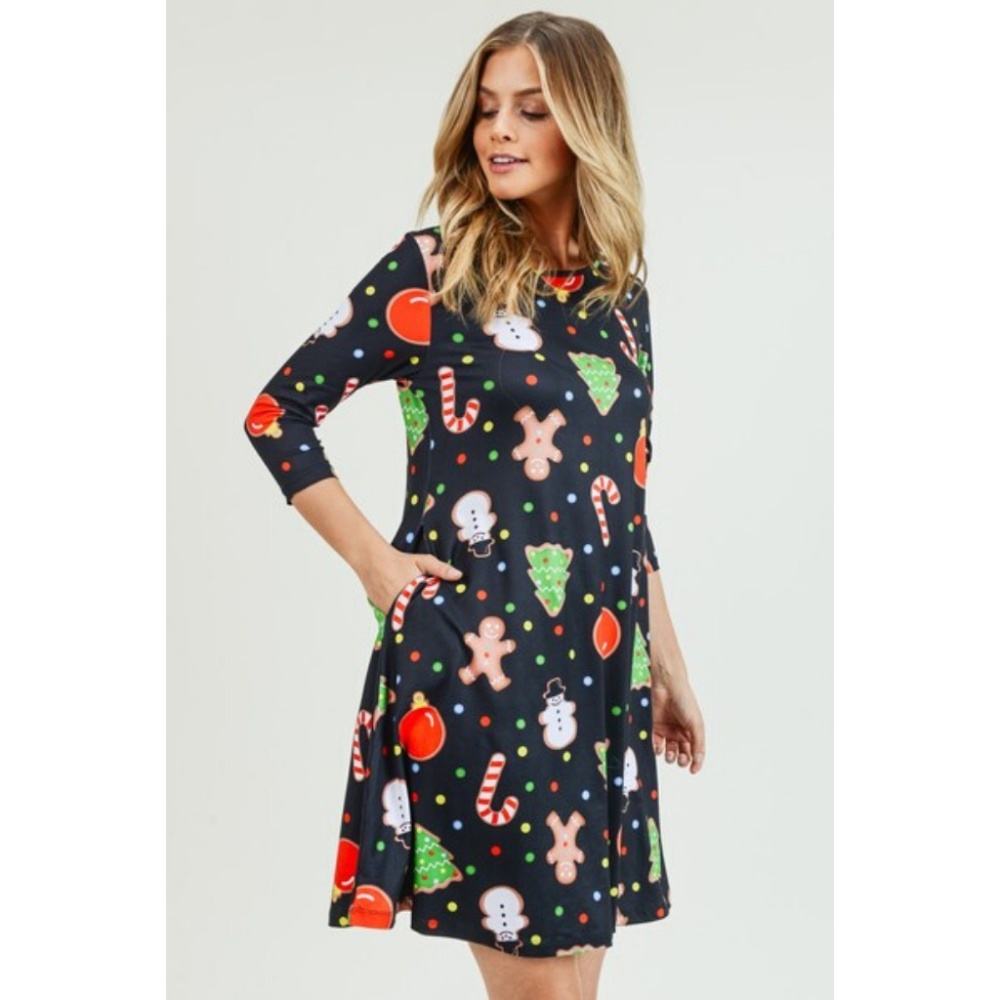 Women's 3/4 Length Sleeve Gingerbread Print Dress - Picture 3 of 9